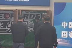 郭士強(qiáng)馬不停蹄觀戰(zhàn)遼寧廣廈G3比賽