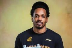 楊毅解析男籃歸化政策：中國不接受雙國籍，美國球員退籍難度高