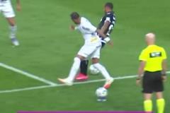 真過不去了巴甲保級隊后衛(wèi)單防內(nèi)馬爾，腳下頻率好慢！