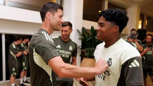 馬卡：恩德里克將繼續(xù)穿皇馬16號球衣，未要求9號球衣