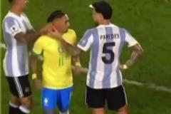 梅西在家觀看阿根廷4-1擊敗巴西，內(nèi)馬爾竟然上門送披薩了