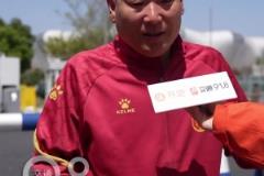 小伙專門(mén)曠課來(lái)看國(guó)足！！你小子是真有活兒啊