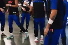 這就是年輕人該有的樣子！來自聯(lián)盟第一的賽前打氣環(huán)節(jié)！