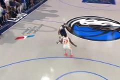 攻防一體！濃眉助攻克萊+無情封蓋隨后騎馬射箭拋投準絕殺！