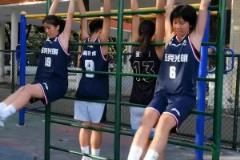 遼寧足球底蘊??下午3點大批遼寧鐵人球迷，頂著太陽為主隊助威