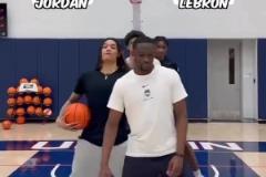 國外街頭采訪：喬丹詹姆斯二選一？約基奇還是亞歷山大？