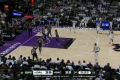 佛光普照克萊投進(jìn)附加賽生涯首球，隨后第二記三分也跟著進(jìn)！