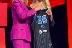 WNBA最新選秀結(jié)果出爐，實(shí)至名歸期待她們接下來的表現(xiàn)