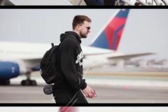 湖人眾將飛赴明尼蘇達(dá)：老詹77率領(lǐng)帽衫大軍 布朗尼隨隊(duì)出征！