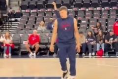 實拍：大鯊魚奧尼爾在邁阿密停車給小費！