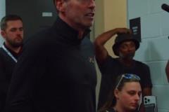 不要松懈！4-0橫掃熱火晉級(jí)后騎士主帥在更衣室訓(xùn)話