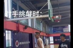 當(dāng)年科比被球砸不眨眼，如果換做是這招呢？