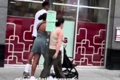 驚！字母哥去紐約了！網(wǎng)友偶遇字母哥帶著家人在紐約逛街