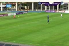 藝高人膽大！大連太子爺毛偉杰不停球直接吊門遺憾擊中門框