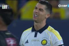 太追求角度！哈納姆突破造點(diǎn)，C羅主罰點(diǎn)球擊中門(mén)柱外側(cè)彈出